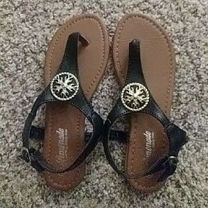 Black sandals